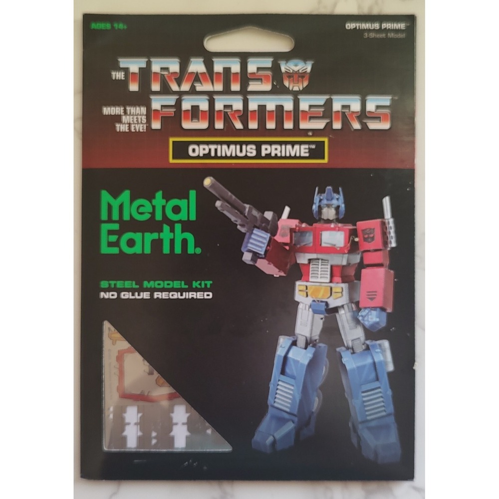 Fascinations Metal Earth Transformers OPTIMUS PRIME in Color 3D Model Kit A11